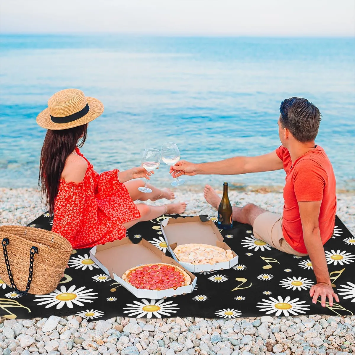Beach Blanket, Daisy Sandproof Beach Mat, Waterproof Quick Drying Sand Free Mat with 4 x Ground Spikes for Outdoor Travel Camping Hiking, Musical Notes 68 x 59 in