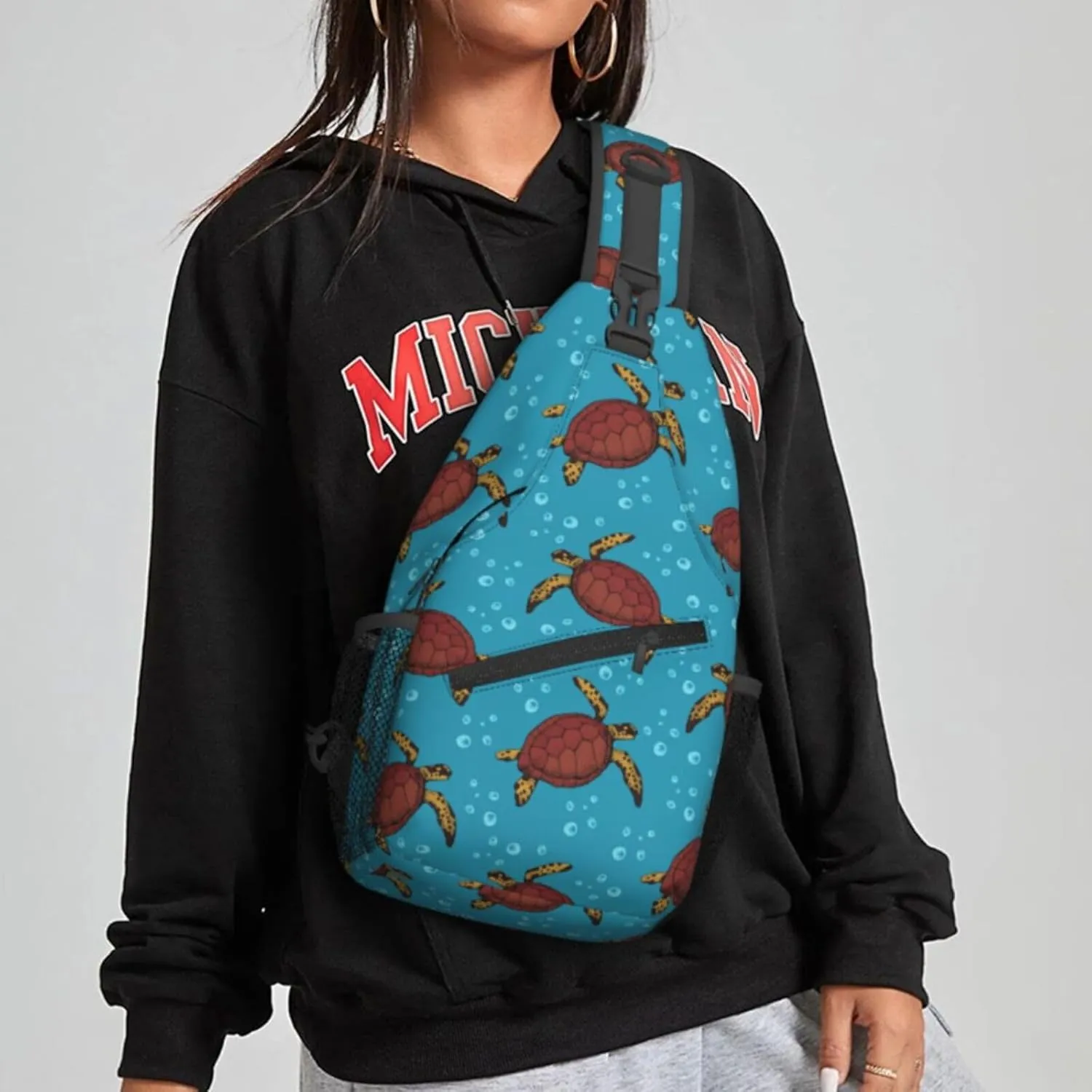 Brown Sea Turtle Sling Bag For Women Crossbody Shoulder Bag Casual Daypack Backpacks Men Chest Bag Gym Cycling Travel Hiking