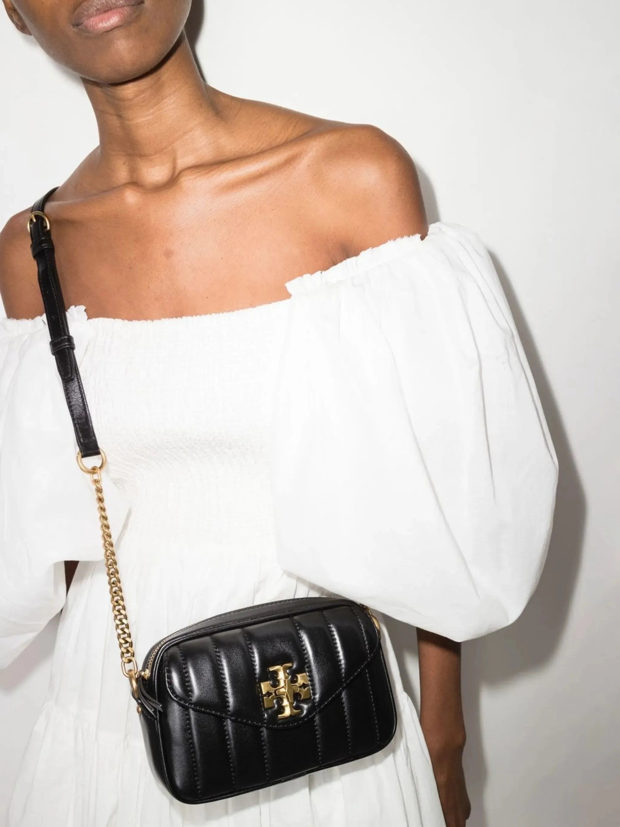 camera Kira Outstanding Smart-powered bag quilted