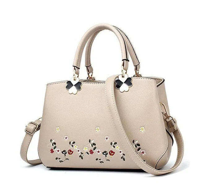 Chic Leather Women Handbag Polished
