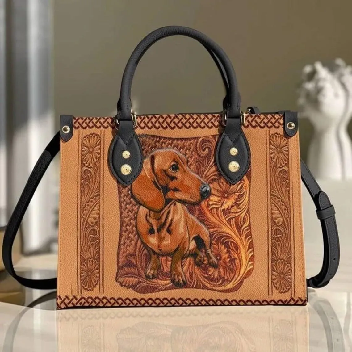 Dachshund Leather Bag for Women, Doxie Handbags Crossbody Purse Ladies Chic Satchel Shoulder Bag with Removable Strap, Weiner Weenie Dog Gift for Dog Mom (One Size, Black Strap)