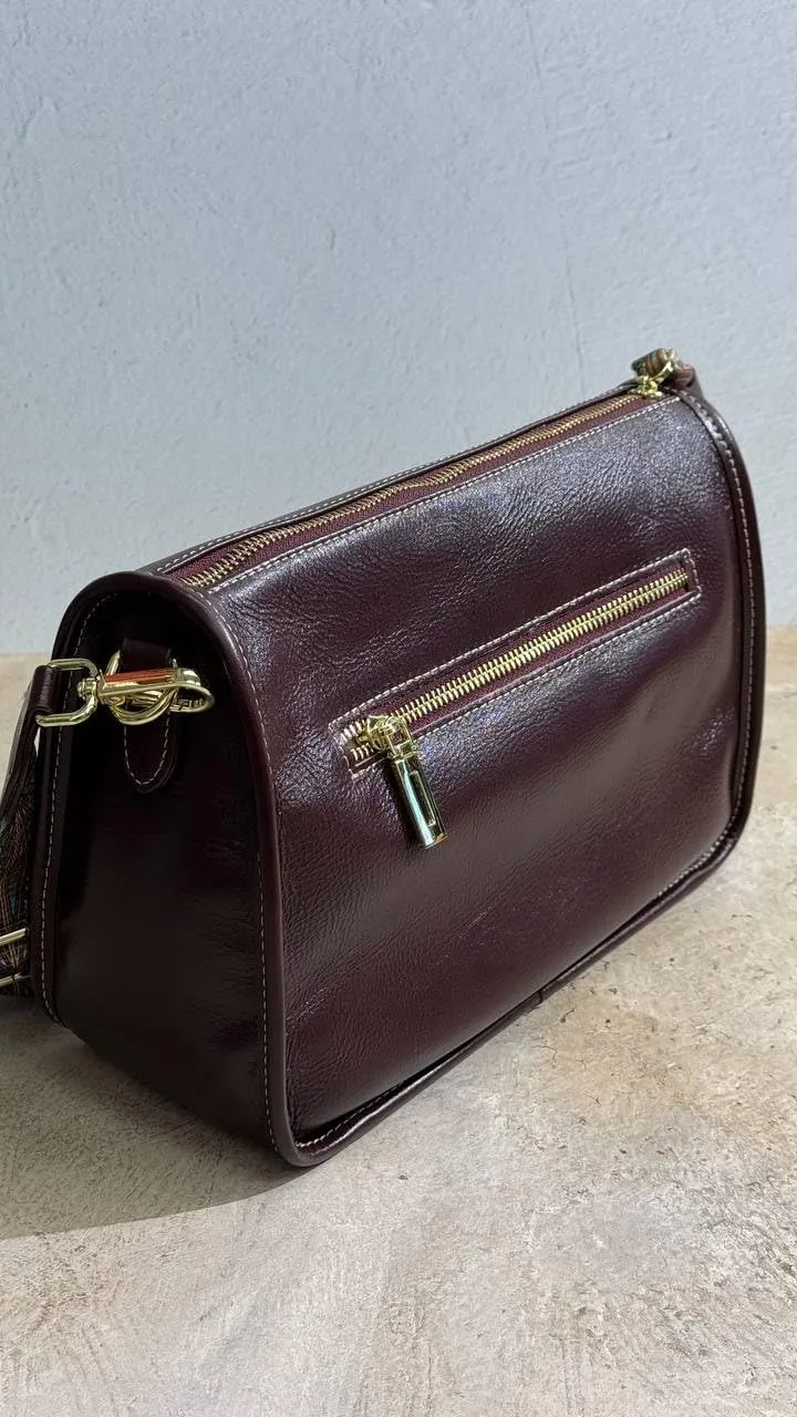 “Isabella” — Elegant Leather Bag