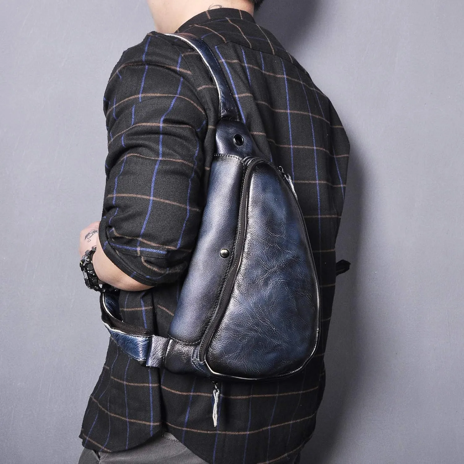 Le'aokuu Mens Fashion Casual Tea Designer Travel Hiking Crossbody Chest Sling Bag Rig One Shoulder Strap Bag For Men Leather