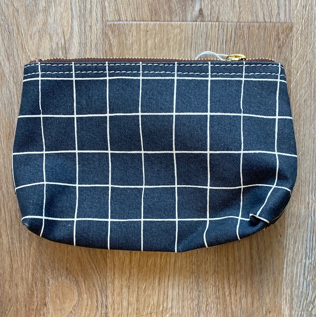 Medium Pouch-