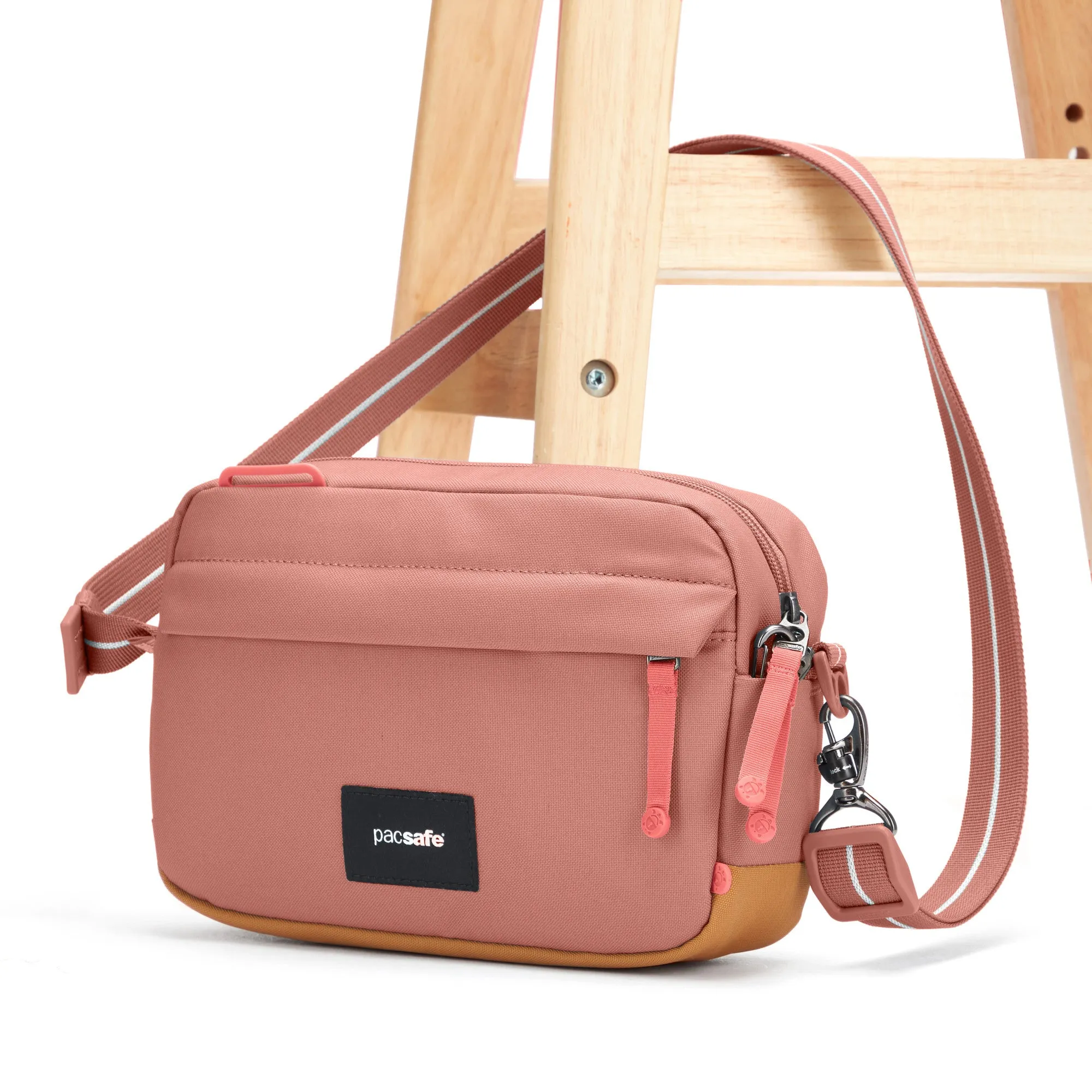 PacsafeGO Crossbody