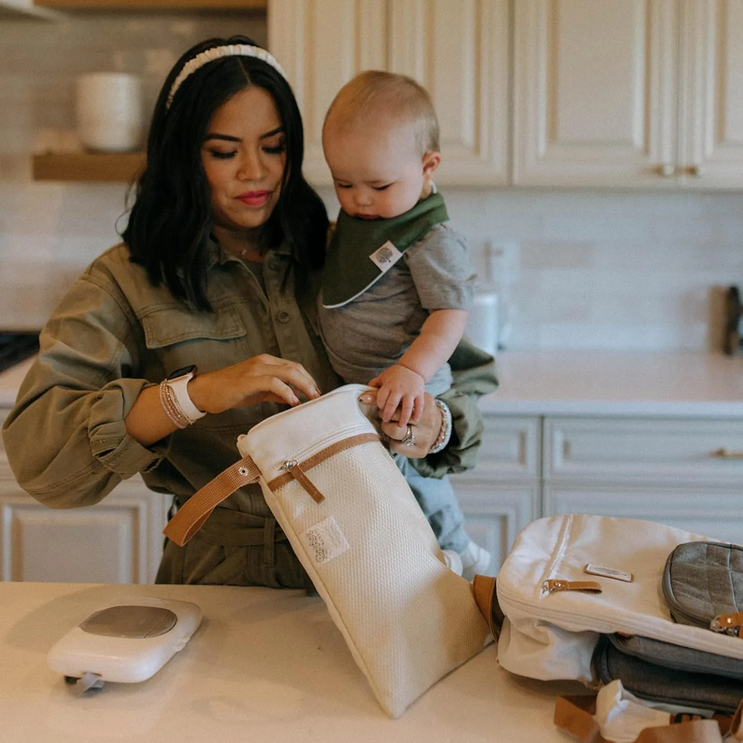 Parker Baby Cloth Diaper Wet Dry Bag - Waterproof Reusable Bag with Mesh Organizer and Zippered Pocket | Stylish, Machine-Washable, Convenient Handle for Diapers, Wet Clothes, Swimsuits - Cream