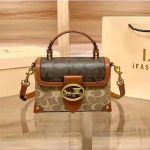 Redkiss Horse Drawn Handbag