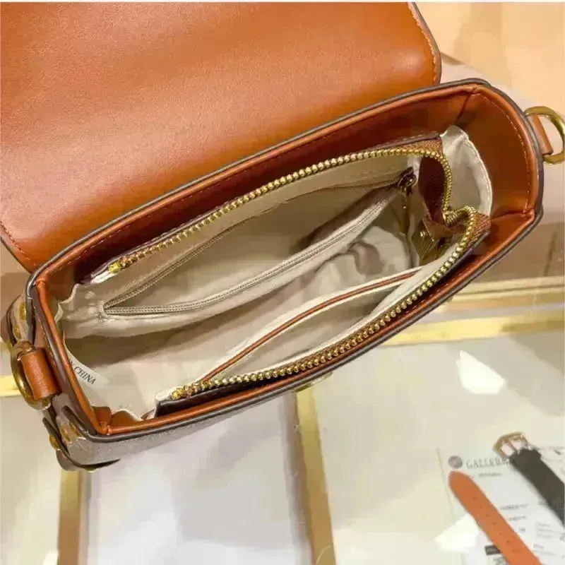 Redkiss Horse Drawn Handbag