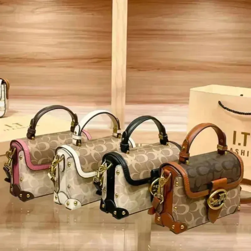 Redkiss Horse Drawn Handbag