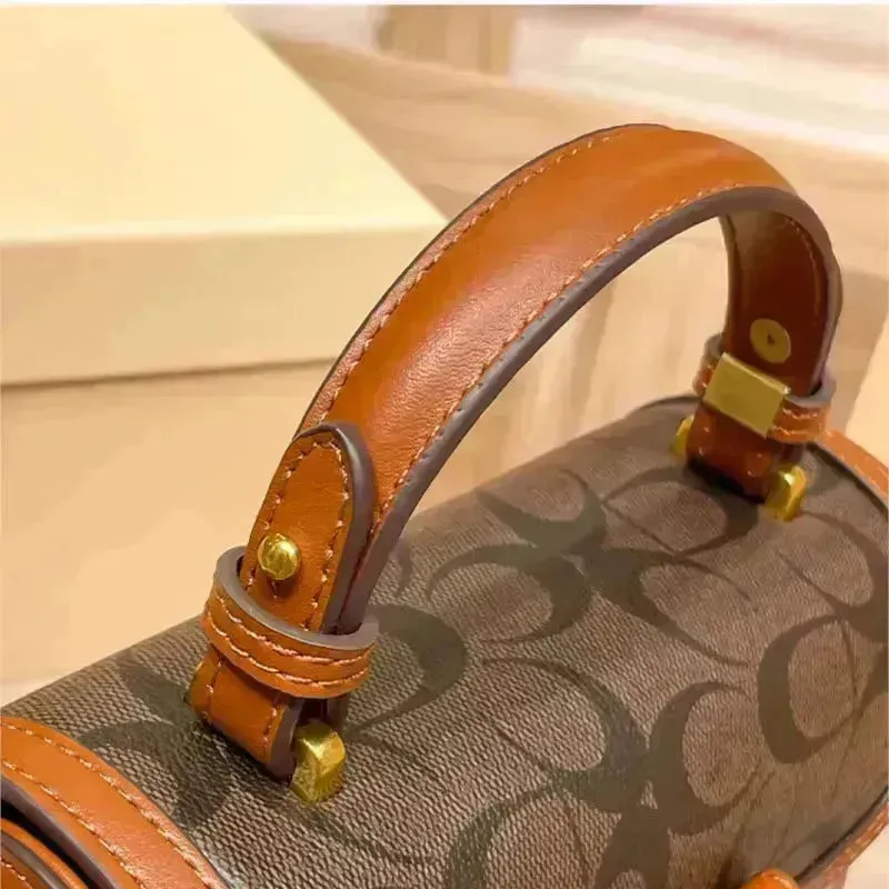 Redkiss Horse Drawn Handbag