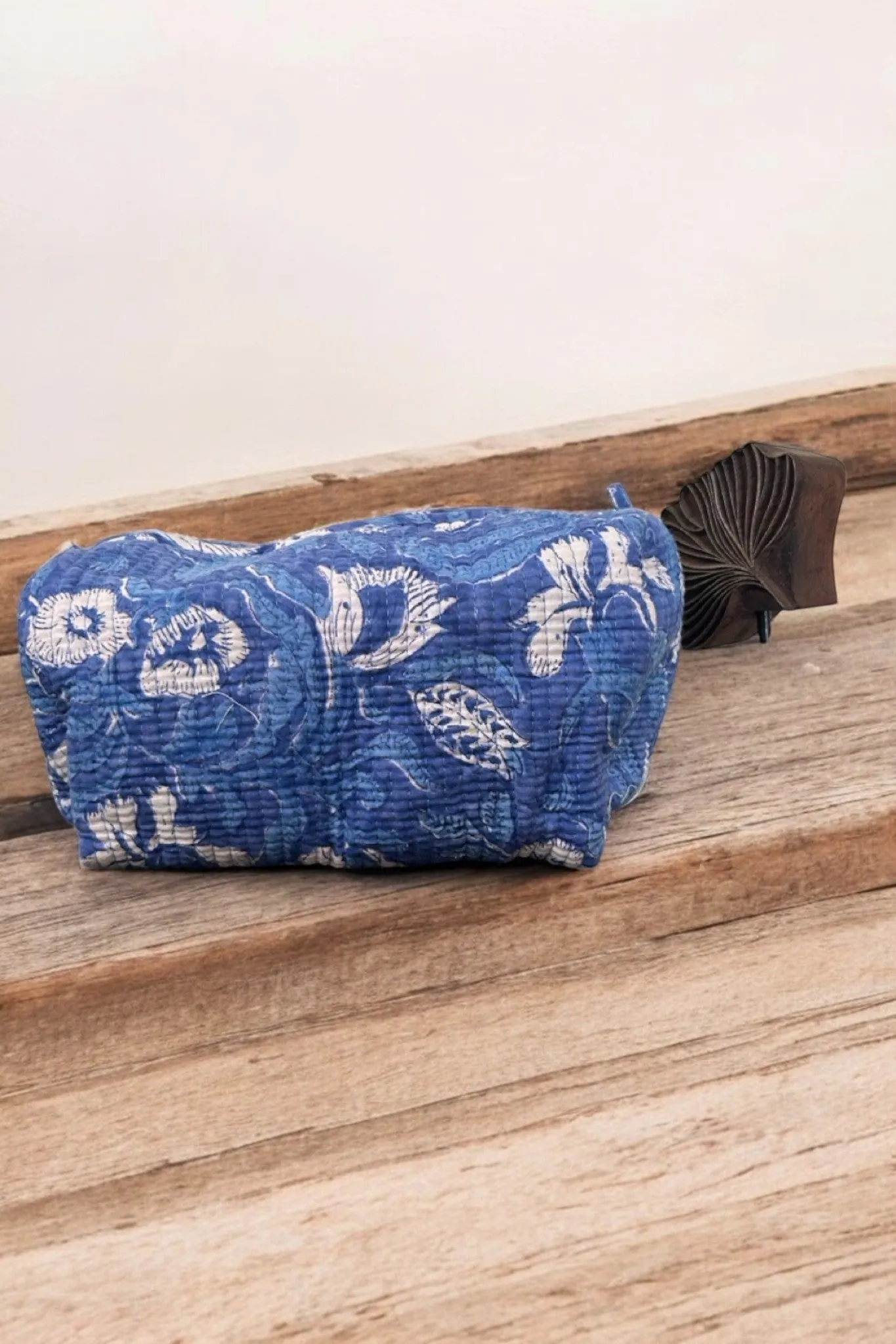 Set of 3 Travel Toiletry Pouches Blue White Floral