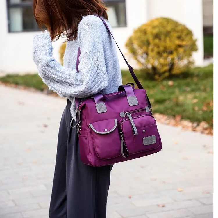 Shannon – Functional Nylon Shoulder Bag with Multiple Pockets
