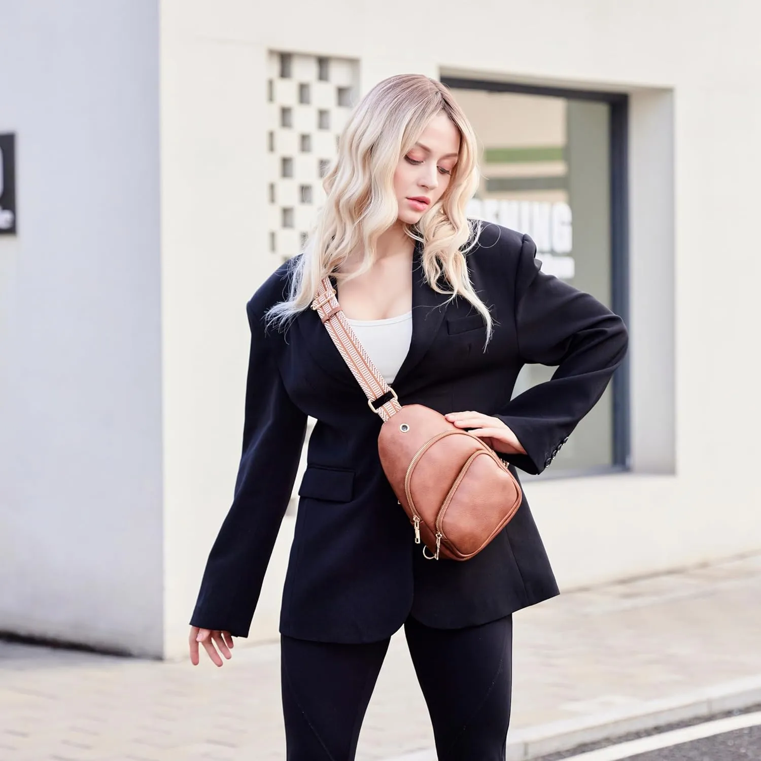 Small Sling Bag for Women Leather Crossbody Bags Fanny Pack Chest Bag for Travel