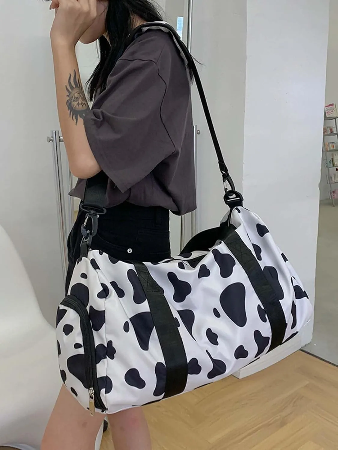 Sports Gym Bag Dance Bag Nylon Bag for Traveling Weekender Overnight Bag with Wet Pocket And Shoes Compartment (cow pattern)