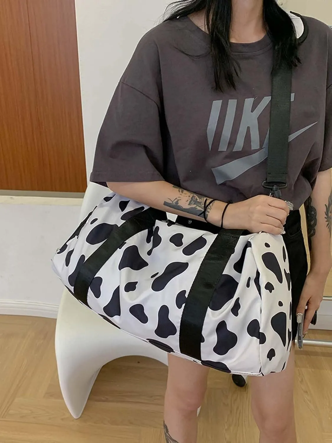 Sports Gym Bag Dance Bag Nylon Bag for Traveling Weekender Overnight Bag with Wet Pocket And Shoes Compartment (cow pattern)