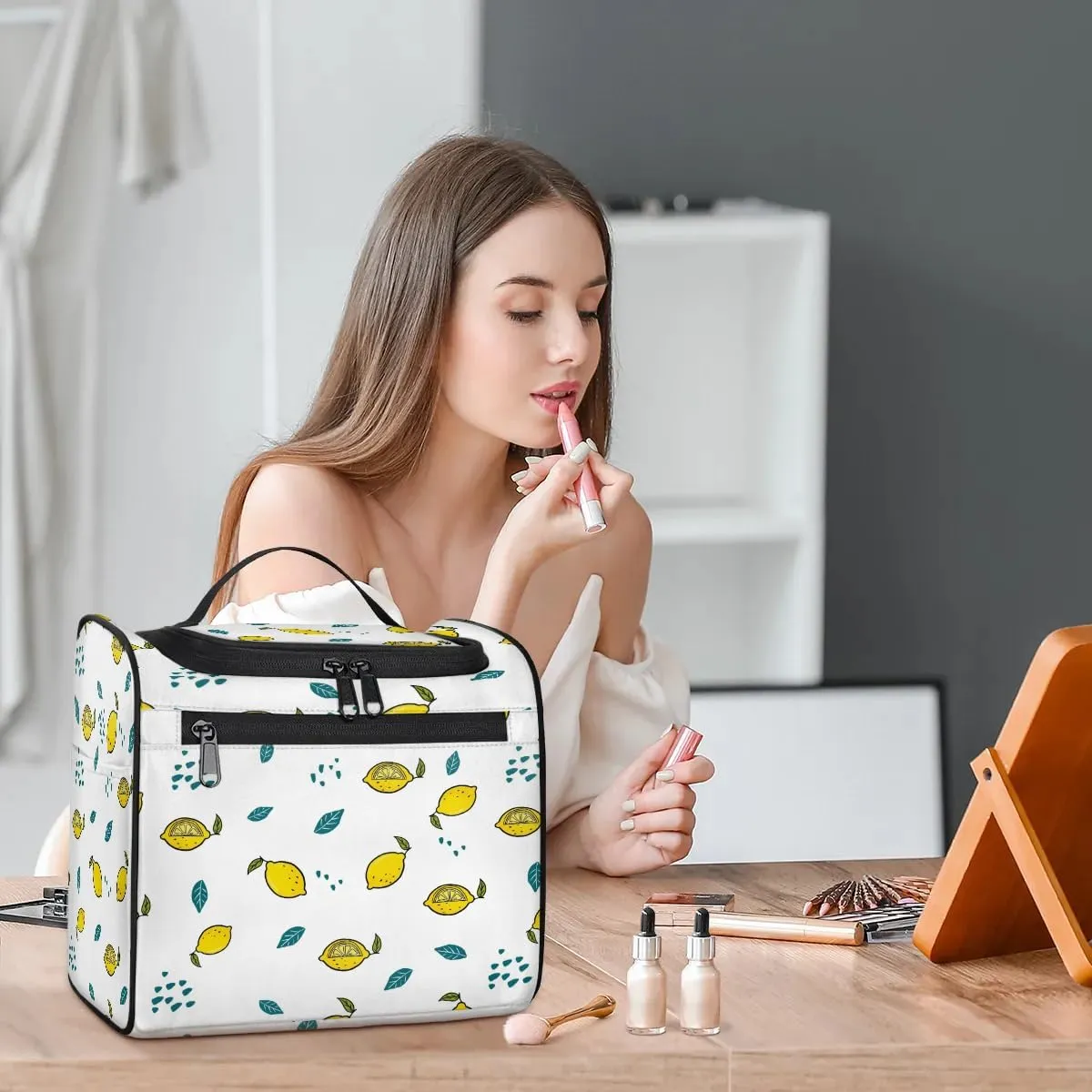 Travel Toiletry Bag for Women,Lemon Hanging Toiletry Bag Cosmetic Makeup Bag Travel Organizer for Accessories Toiletries,Travel Essentials Kit
