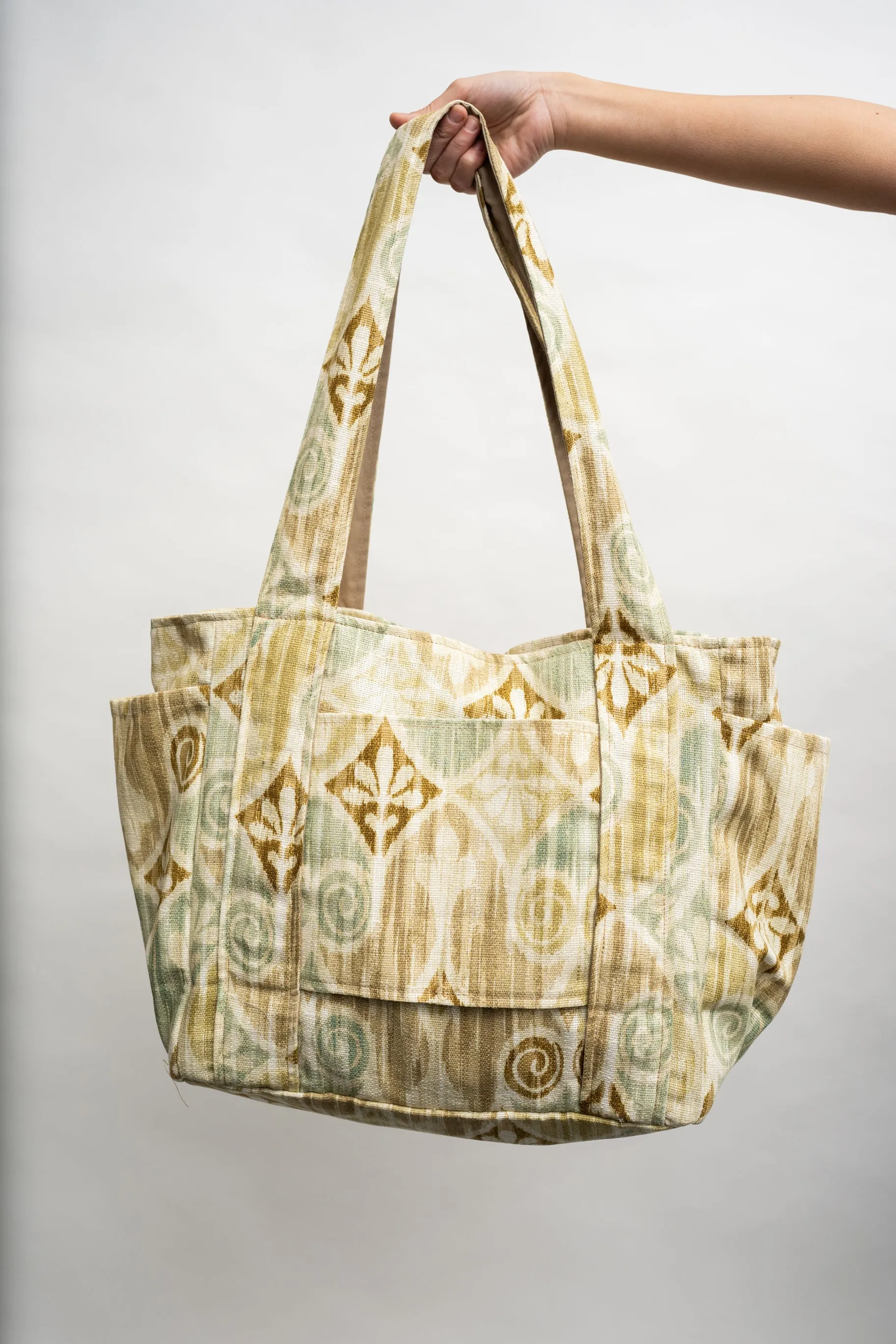 Travel Tote