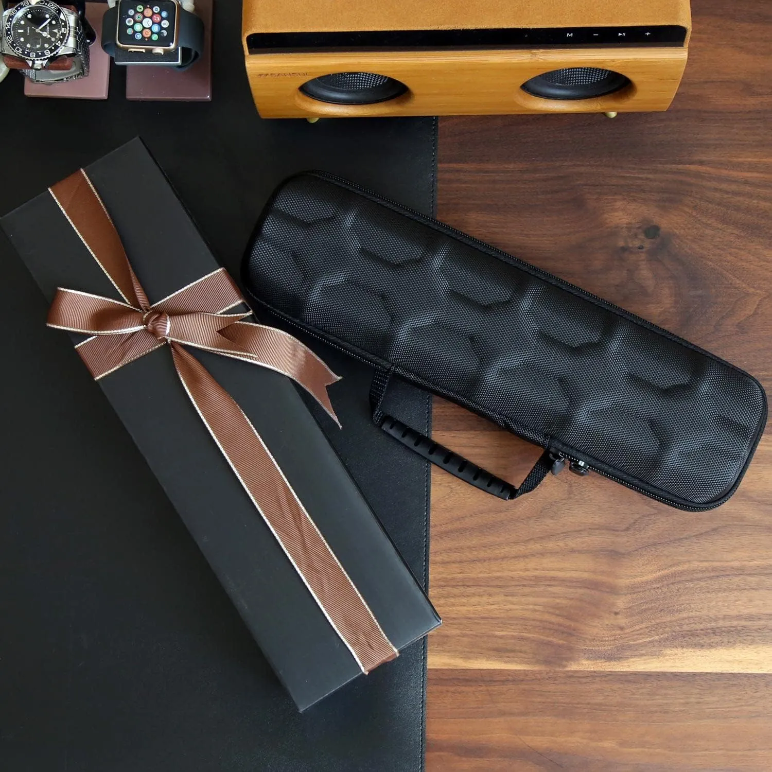 Watch Travel Case for Men and Women Portable Single Watch Storage box and Organizer for Wristwatches and Smart Watches