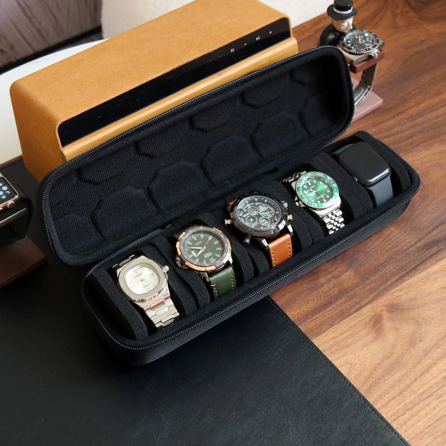 Watch Travel Case for Men and Women Portable Single Watch Storage box and Organizer for Wristwatches and Smart Watches