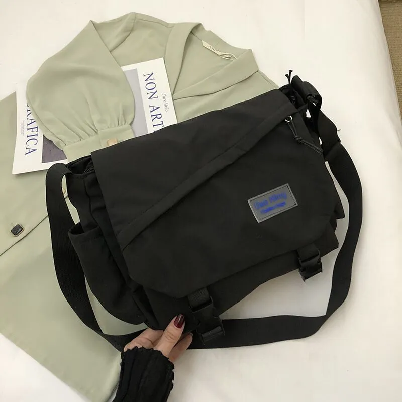 Women's Klein Blue Harbor Style Street Shot Crossbody Bags