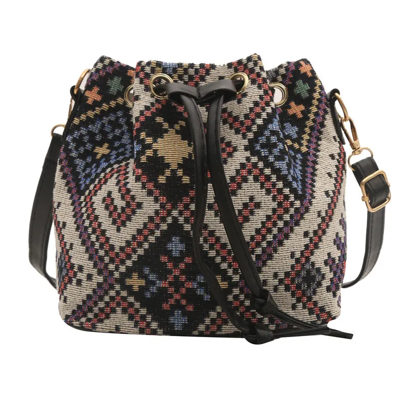 Women's Popular Western Style Ethnic Versatile Texture Bags