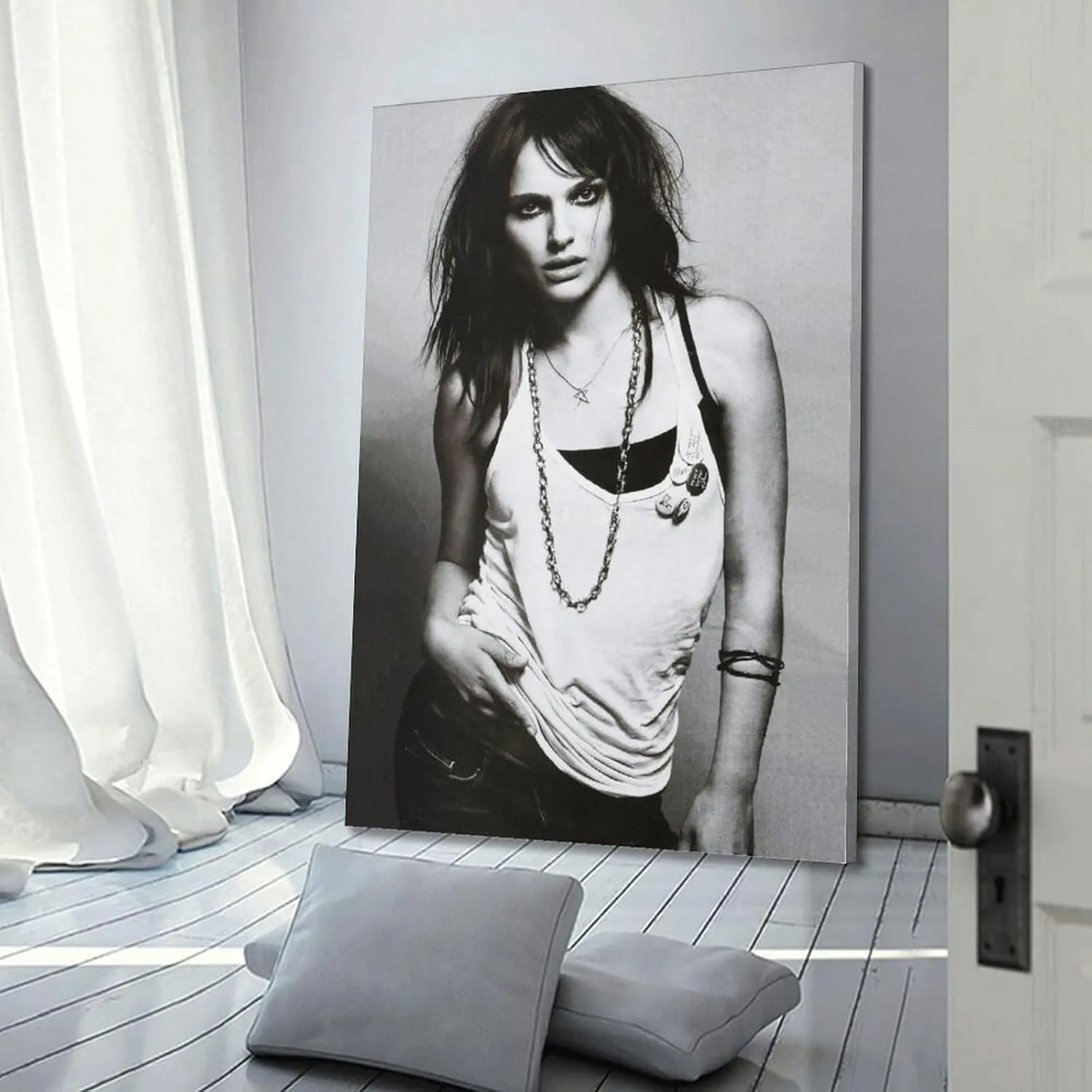 ZaLiX Natalie Portman Cool Posters Poster Album Art Decor Painting Wall Art Canvas Poster Bedroom Decor Poster 12x18inch(30x45cm) Frame-style